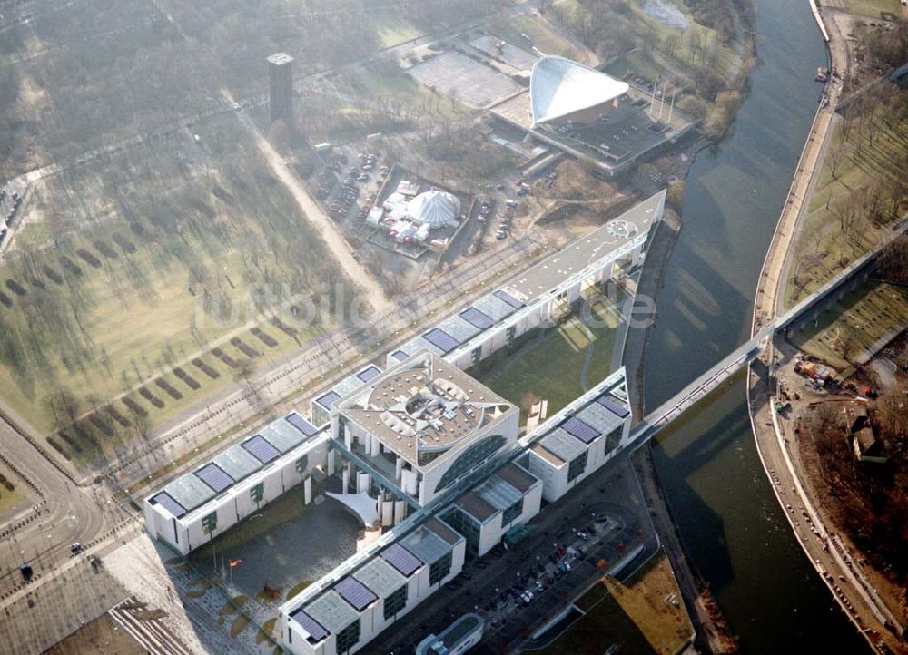 Berlin - Tiergarten von oben - Berlin Tiergarten Regierungsviertel im Berliner Tiergarten mit dem Reichstag Paul-Löbe-Haus und Marie-Elisabeth-Lüders-Haus 19