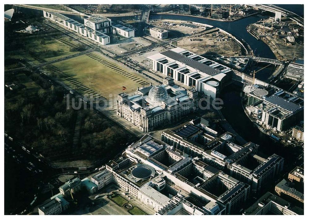 Berlin - Tiergarten von oben - Berlin Tiergarten Regierungsviertel im Berliner Tiergarten mit dem Reichstag Paul-Löbe-Haus und Marie-Elisabeth-Lüders-Haus 19