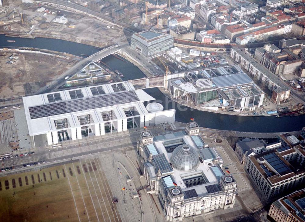 Berlin - Tiergarten von oben - Berlin Tiergarten Regierungsviertel im Berliner Tiergarten mit dem Reichstag Paul-Löbe-Haus und Marie-Elisabeth-Lüders-Haus 19