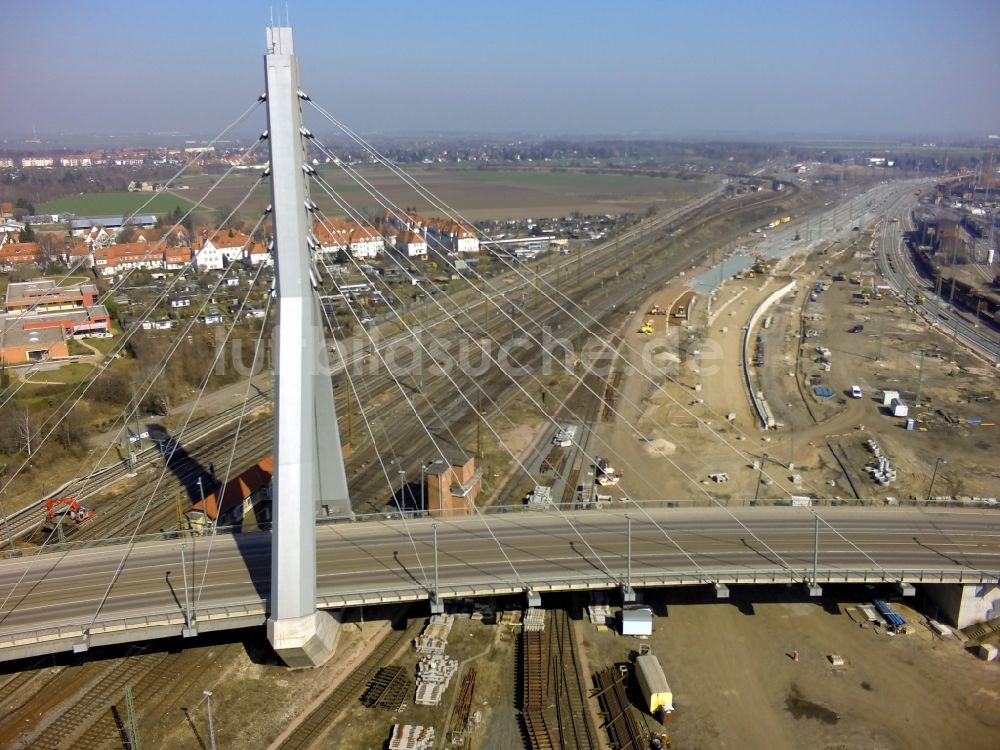 Halle (Saale) aus der Vogelperspektive: Berliner Brücke in Halle (Saale) im Bundesland Sachsen-Anhalt