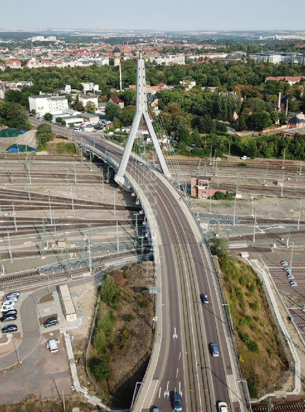 Luftaufnahme Halle (Saale) - Berliner Brücke in Halle (Saale) im Bundesland Sachsen-Anhalt