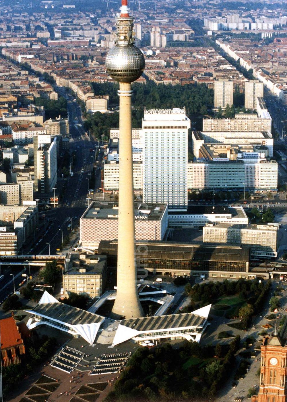 Luftaufnahme Berlin - Berliner Fernsehturm