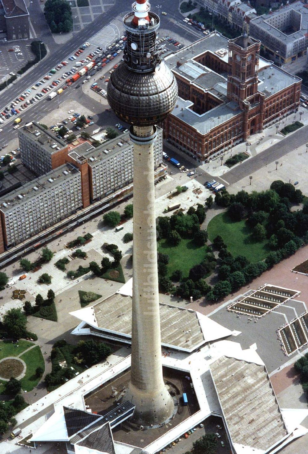 Berlin aus der Vogelperspektive: Berliner Fernsehturm