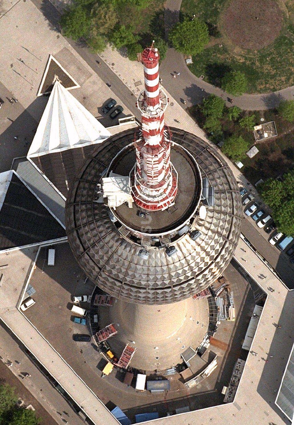 Luftbild Berlin - Berliner Fernsehturm