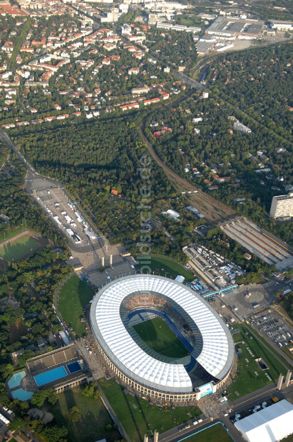 Luftaufnahme Berlin - Berliner Olympiasradion, am letzten Tag der Leichtathletik WM 2009