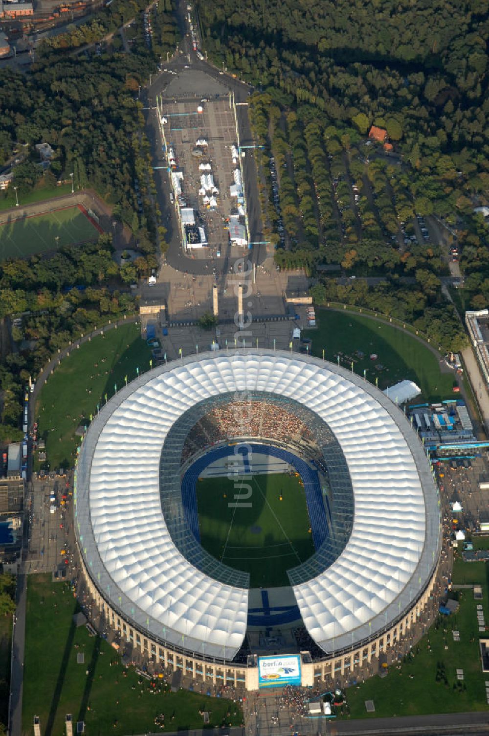 Berlin aus der Vogelperspektive: Berliner Olympiasradion, am letzten Tag der Leichtathletik WM 2009