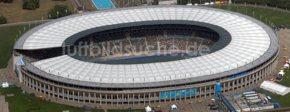 Luftbild Berlin - Berliner Olympiasradion, am Tag Eröffnung der Leichtathletik WM 2009