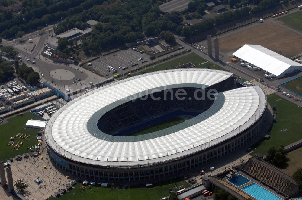 Luftaufnahme Berlin - Berliner Olympiasradion, am Tag Eröffnung der Leichtathletik WM 2009