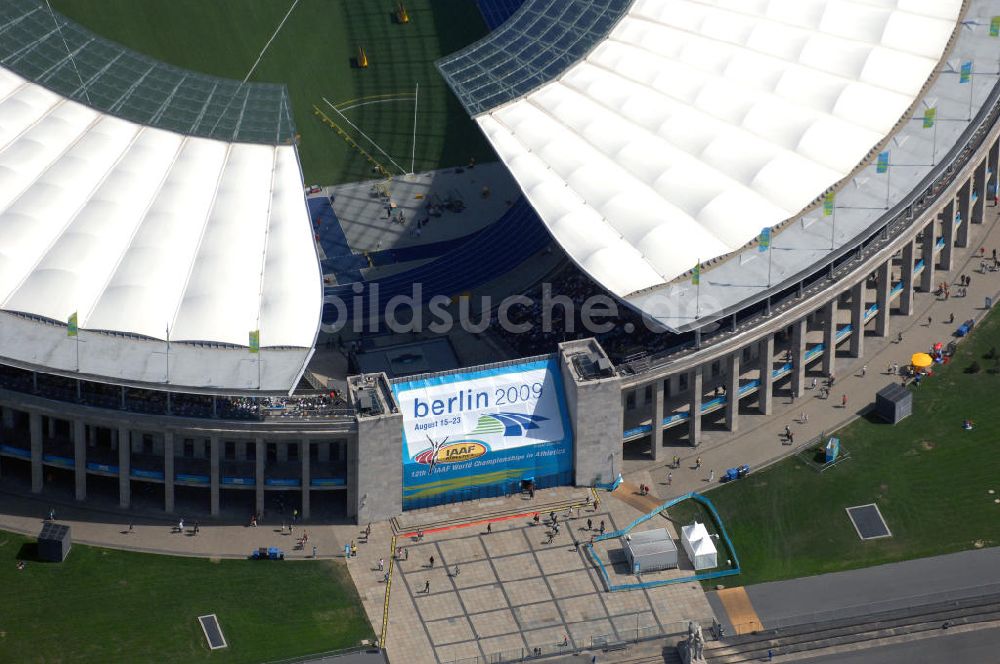 Luftbild Berlin - Berliner Olympiasradion, am Tag Eröffnung der Leichtathletik WM 2009