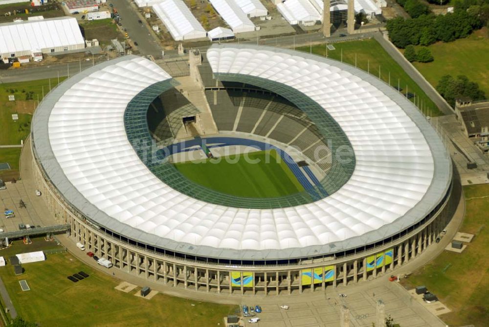 Berlin - Charlottenburg von oben - Berliner Olympiastadion vor der Fußballweltmeisterschaft