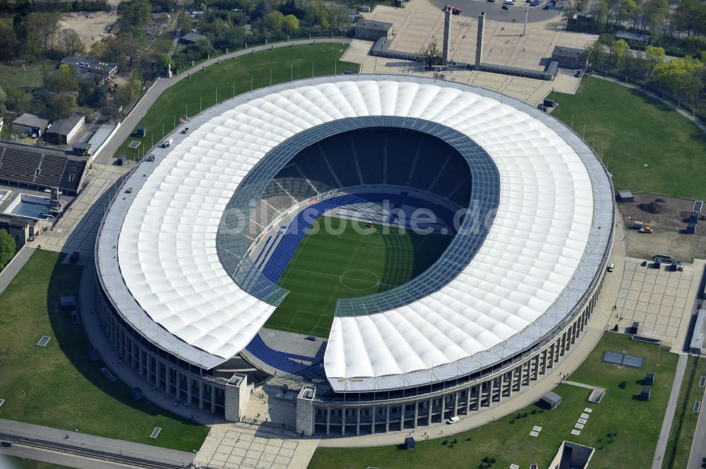 Luftbild Berlin - Berliner Olypiastadion auf dem Olymiapark Berlin