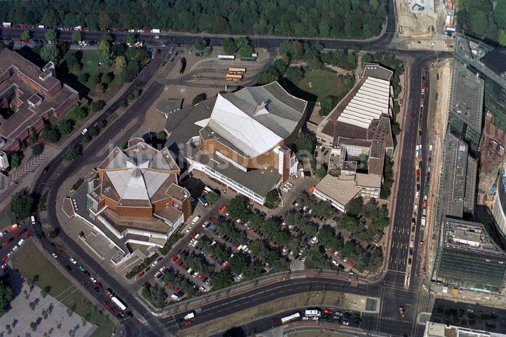 Berlin von oben - Berliner Philharmonie und Kammermusiksaal am Kemperplatz in Berlin - Tiergarten