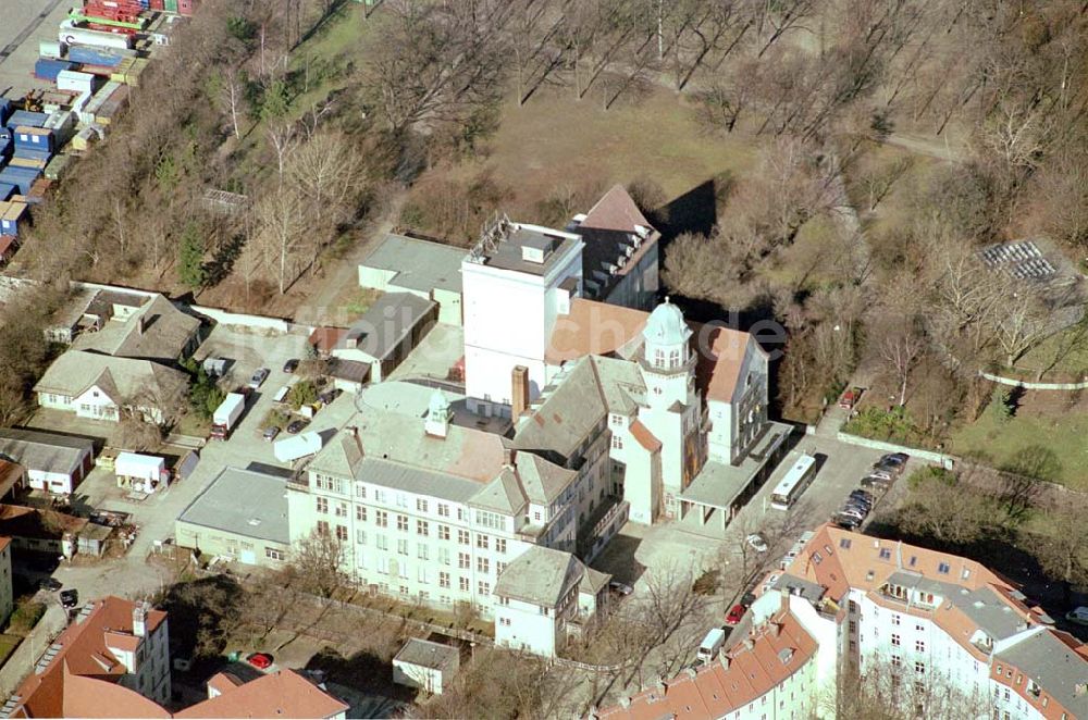 Luftbild Berlin - Lichtenberg - Berliner Puppentheater am Ringcenter / Möllendorfstraße in Berlin - Lichtenberg