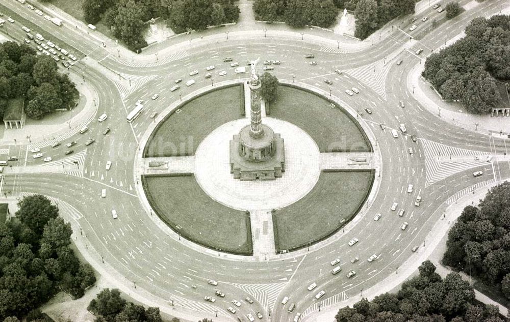 Berlin - Tiergarten von oben - Berliner Siegessäule im Tiergarten