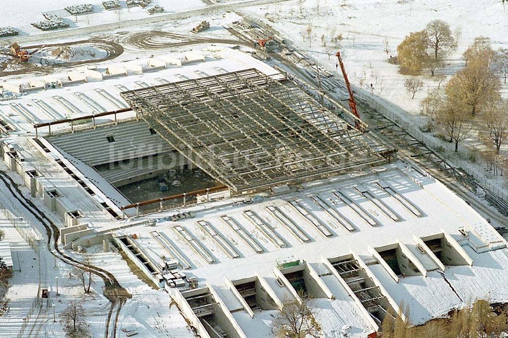 Berlin Prenzlauer Berg aus der Vogelperspektive: 22.11.1995 Berlin,Neubau Jahnsporpark Prenzlauer Berg