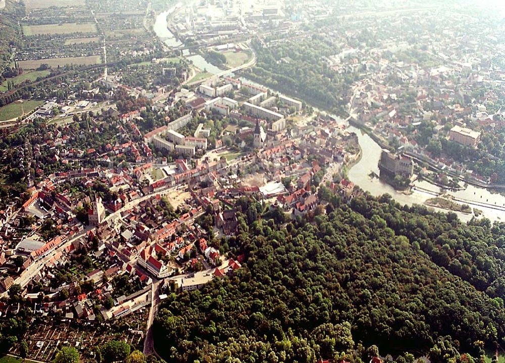 Bernburg/ Sachsen Anhalt von oben - Bernburg/ Sachsen Anhalt 20.09.2003 Stadtzentrum