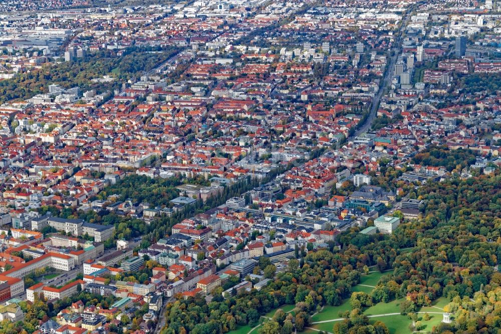 Luftbild München - Übersicht über den Stadtteil Schwabing im Stadtgebiet in München im Bundesland Bayern, Deutschland