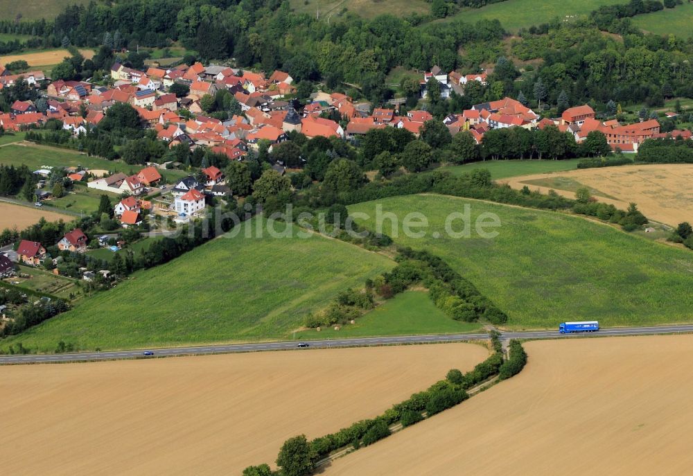 Helmsdorf von oben - Übersicht des Ortes Helsmdorf in Thüringen