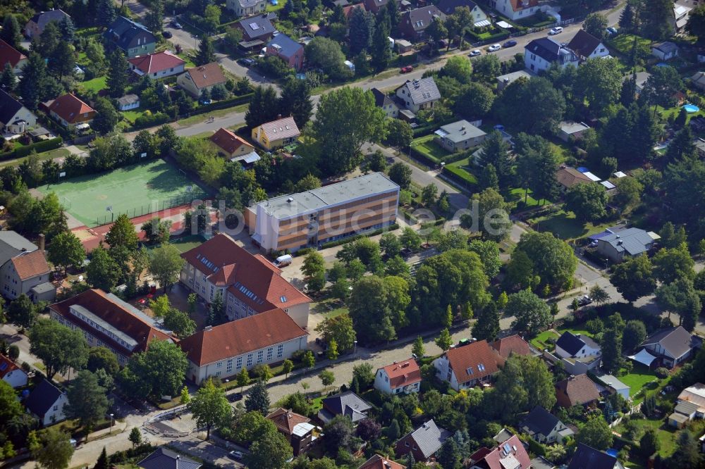 Berlin-Mahlsdorf aus der Vogelperspektive: BEST-Sabel-Grundschule in Berlin-Mahlsdorf