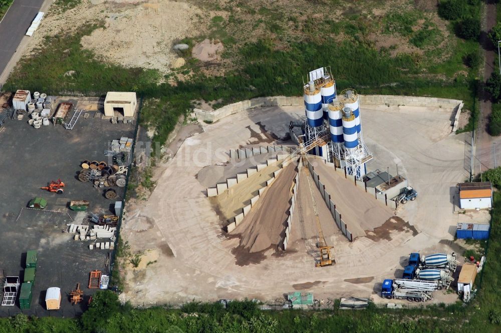 Apolda von oben - Betonmischanlage der BERGER HOLDING GMBH in Apolda im Bundesland Thüringen