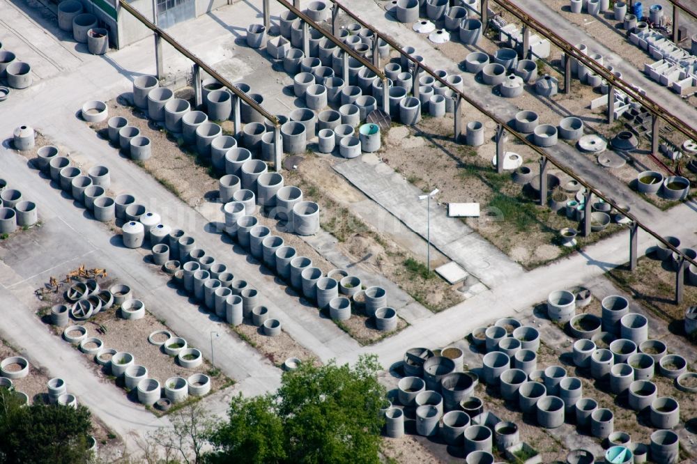 Luftbild Hagenbach - Betonrohre im Lager der 3A Beton Verwaltungs-GmbH in Hagenbach im Bundesland Rheinland-Pfalz