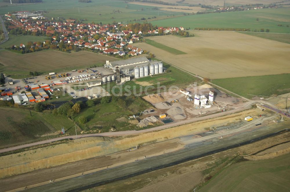 Luftaufnahme Neukirchen - Betonwerk der EUROVIA bei Neukirchen an der BAB A 4 - Umfahrung Hörselberge in Thüringen bei Eisenach