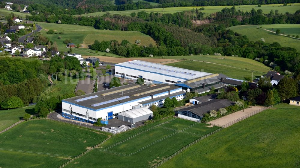 Neustadt (Wied) aus der Vogelperspektive: Betriebsgebäude der Firma Stürtz Maschinenbau GmbH in Rott bei Neustadt (Wied) im Bundesland Rheinland-Pfalz, Deutschland