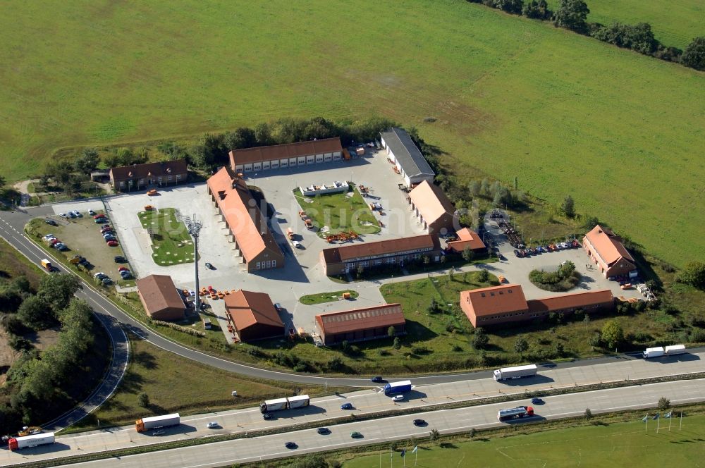 Rangsdorf aus der Vogelperspektive: Betriebshof der Autobahnmeisterei des Landesbetrieb Straßenwesen am südlichen Berliner Ring der BAB A10 in Rangsdorf im Bundesland Brandenburg