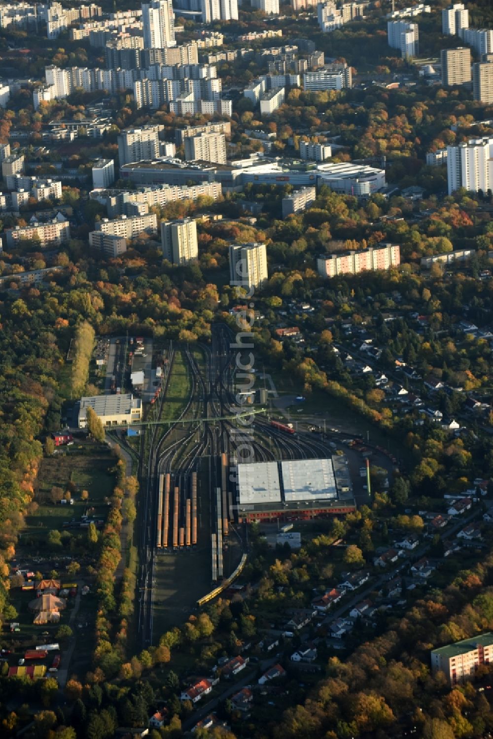 Luftbild Berlin - Betriebshof der Betriebswerkstatt BVG am Schlosserweg in Berlin