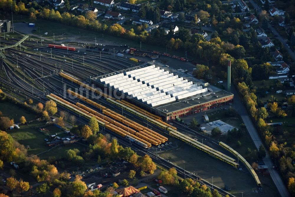 Luftaufnahme Berlin - Betriebshof der Betriebswerkstatt BVG am Schlosserweg in Berlin