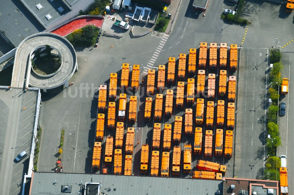 Berlin aus der Vogelperspektive: Betriebshof der BSR Berliner Stadtreinigung an der Forckenbeckstraße im Ortsteil Charlottenburg in Berlin, Deutschland