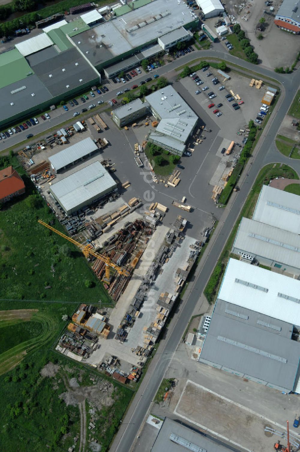 Oebisfelde von oben - Betriebshof der EUROVIA Beton GmbH in Oebisfelde