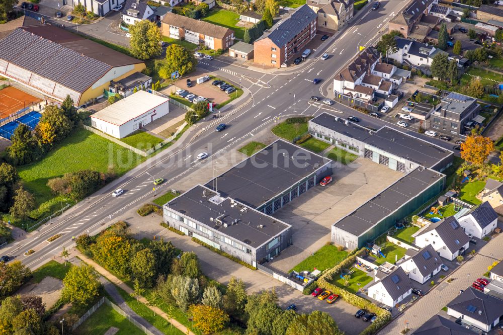 Luftaufnahme Kamp-Lintfort - Betriebshof der Feuerwehr im Ortsteil Niersenbruch in Kamp-Lintfort im Bundesland Nordrhein-Westfalen, Deutschland