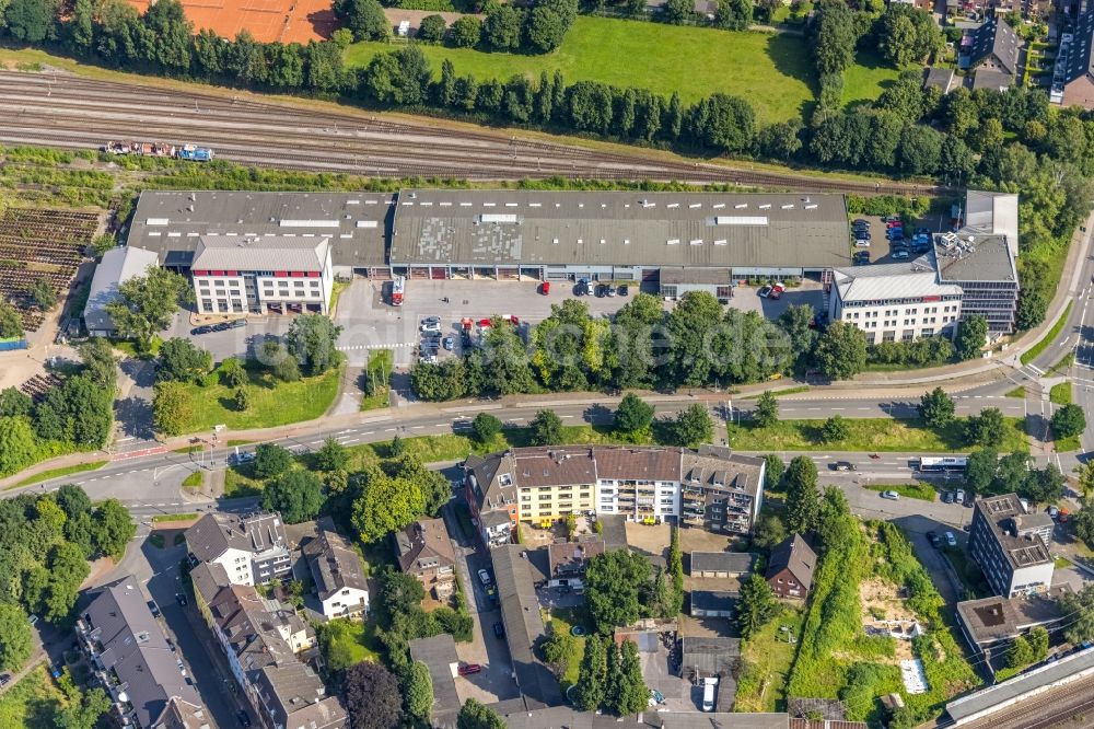 Duisburg aus der Vogelperspektive: Betriebshof der Feuerwehrwache in Duisburg im Bundesland Nordrhein-Westfalen, Deutschland