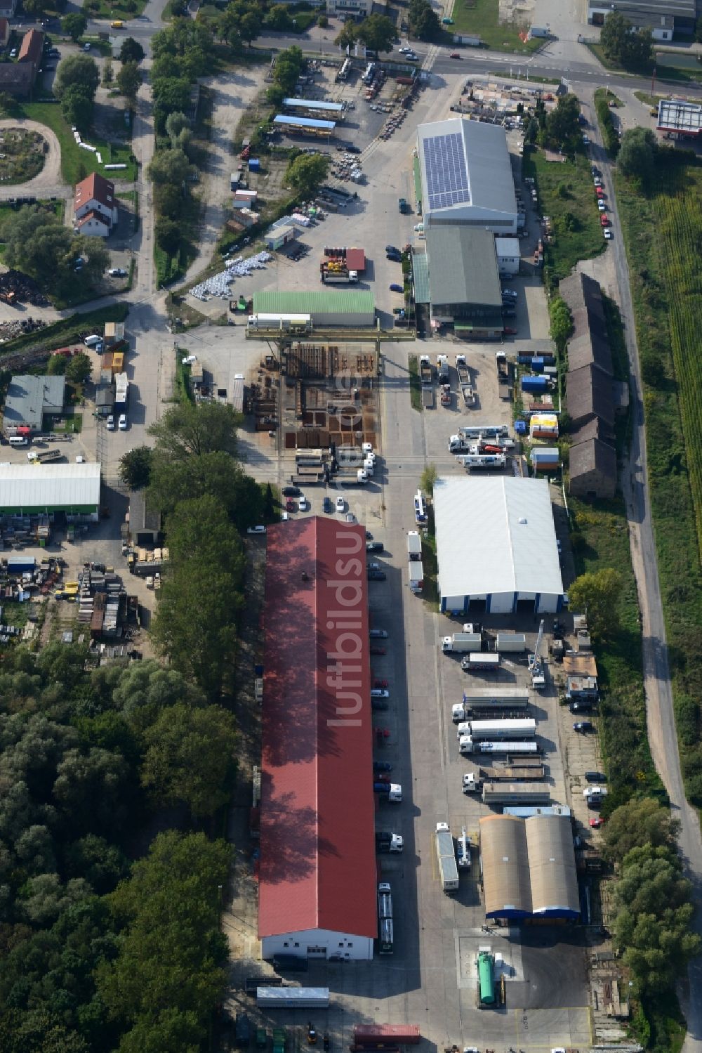 Mittenwalde aus der Vogelperspektive: Betriebshof mit Firmensitz der GAAC Commerz GmbH im Gewerbegebiet Mittenwalde im Bundesland Brandenburg