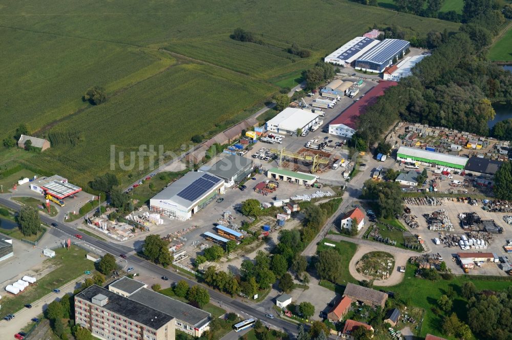 Mittenwalde aus der Vogelperspektive: Betriebshof mit Firmensitz der GAAC Commerz GmbH im Gewerbegebiet Mittenwalde im Bundesland Brandenburg