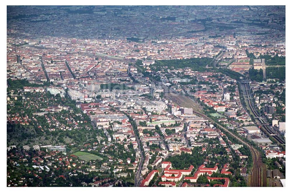 Wien (Österreich) von oben - Bezirk Penzing - Wien (Österreich)