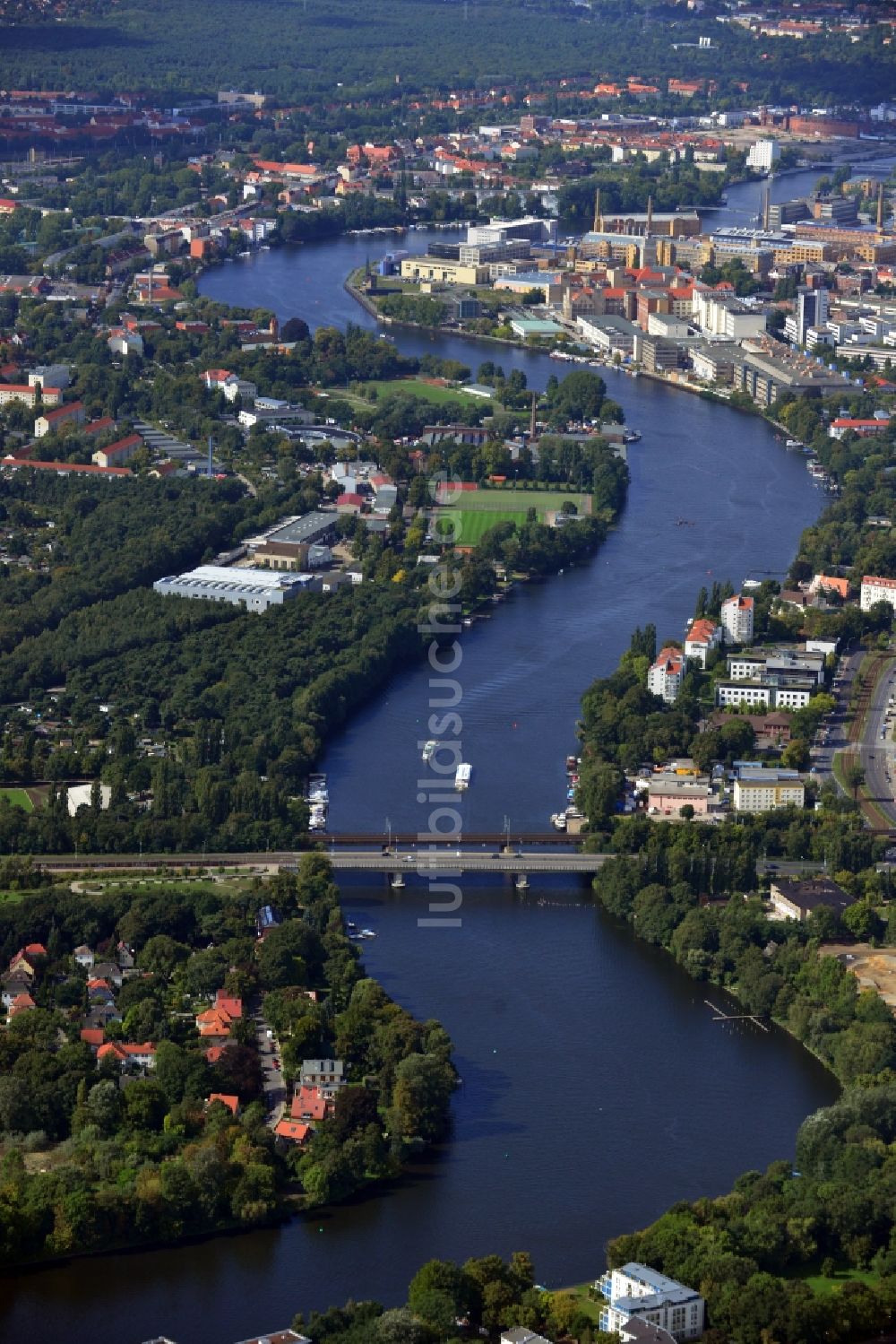 Luftbild Berlin - Bezirksansicht von Treptow-Köpenick in Berlin