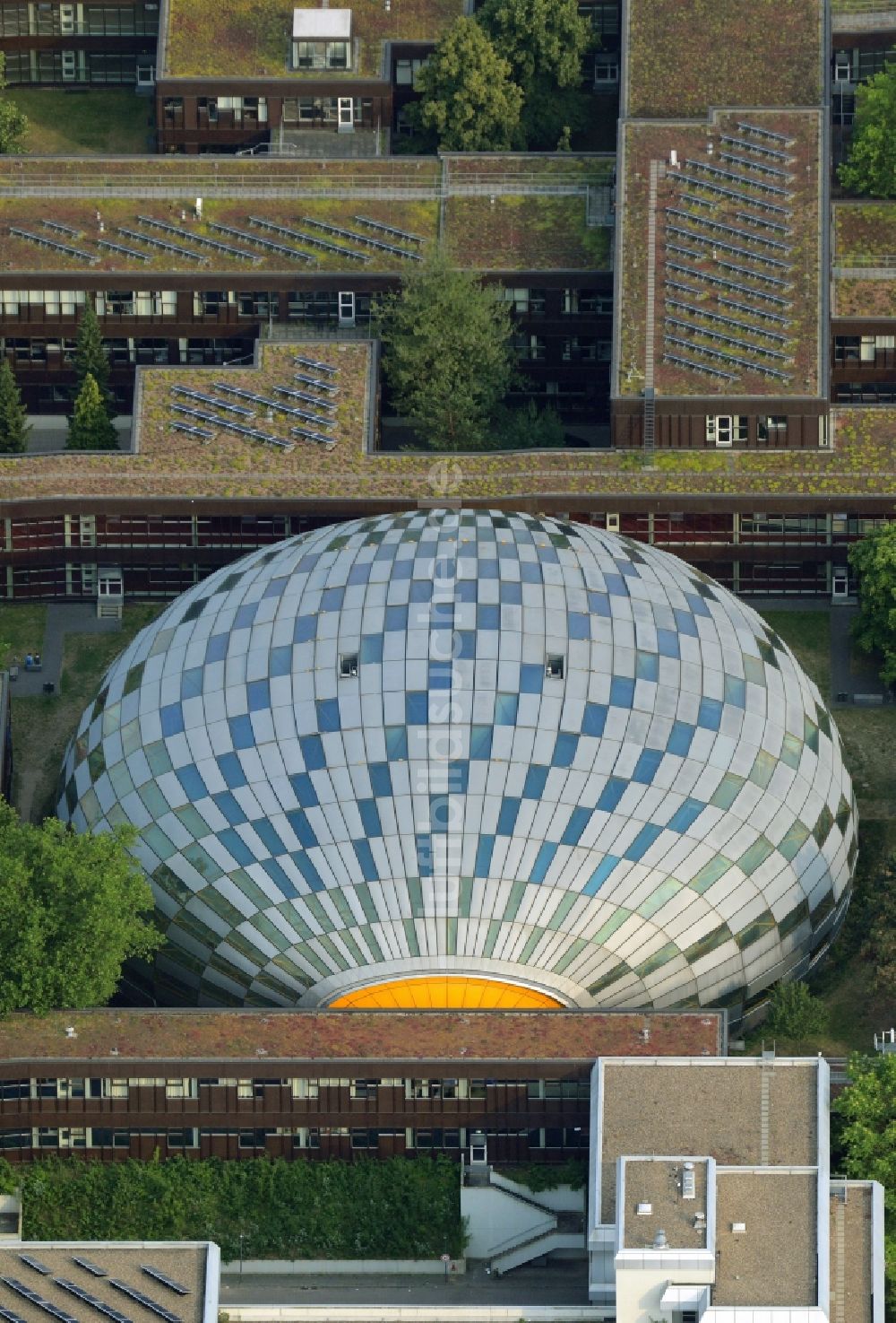 Berlin aus der Vogelperspektive: Bibliotheks- Gebäude der Philologische Bibliothek am Campus der FU Freie Universität in Berlin