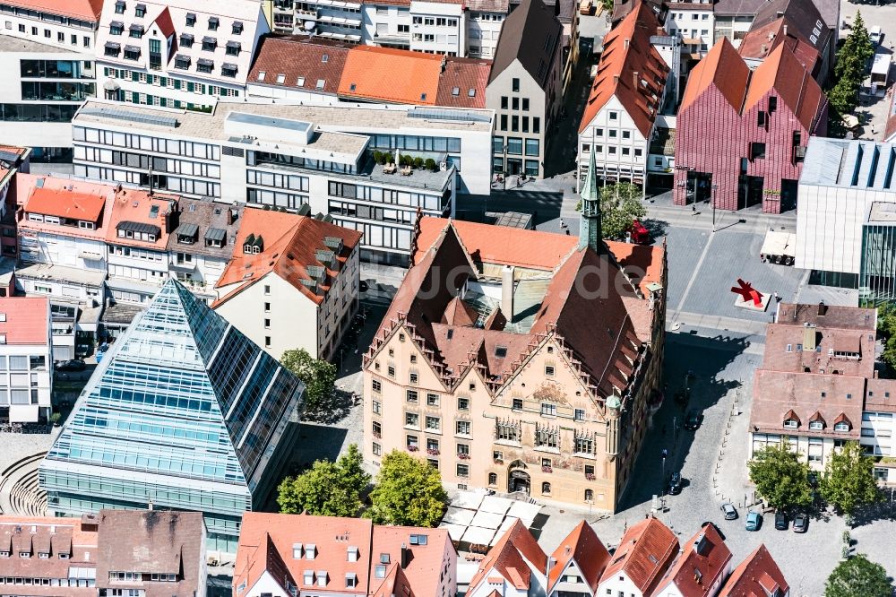 Ulm aus der Vogelperspektive: Bibliotheks- Gebäude der Stadtbibliothek in Ulm im Bundesland Baden-Württemberg, Deutschland