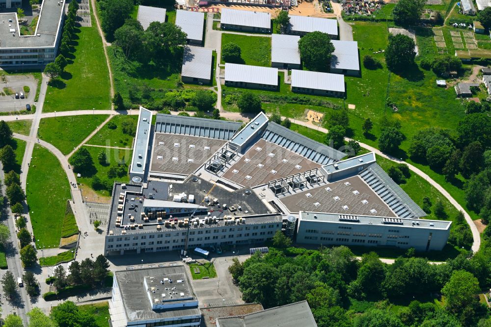 Kiel aus der Vogelperspektive: Bibliotheks- Gebäude der Universitätsbibliothek in Kiel im Bundesland Schleswig-Holstein, Deutschland