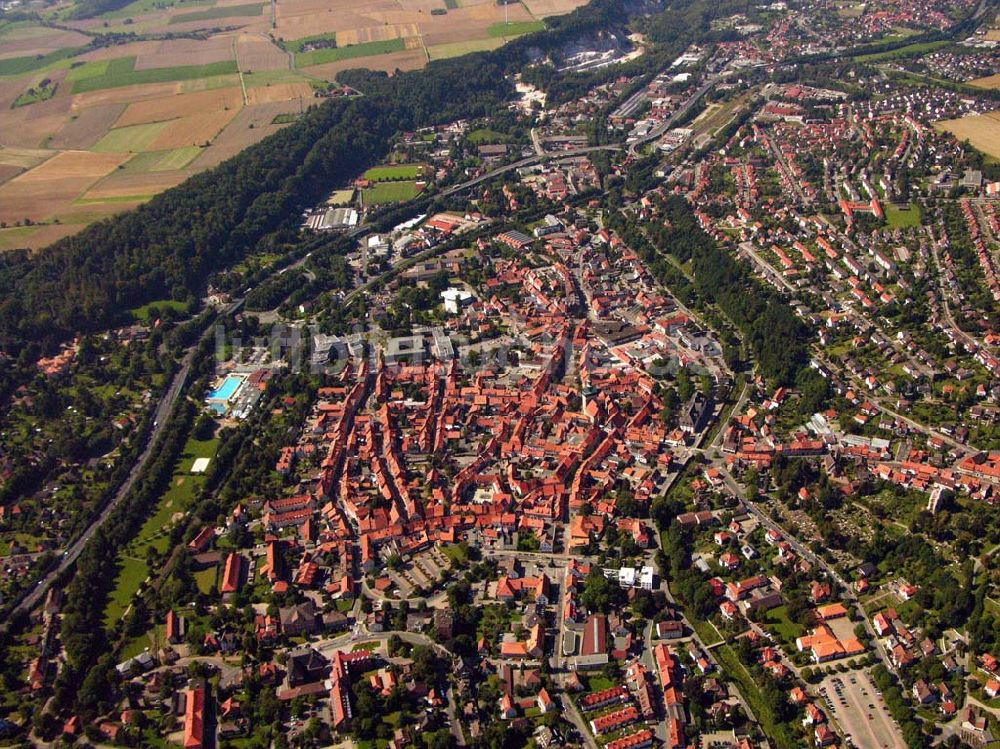 Osterode aus der Vogelperspektive: Bick auf Osterode, die St. Aegedien Kirche, Schwimmstr. und deren Umgebung