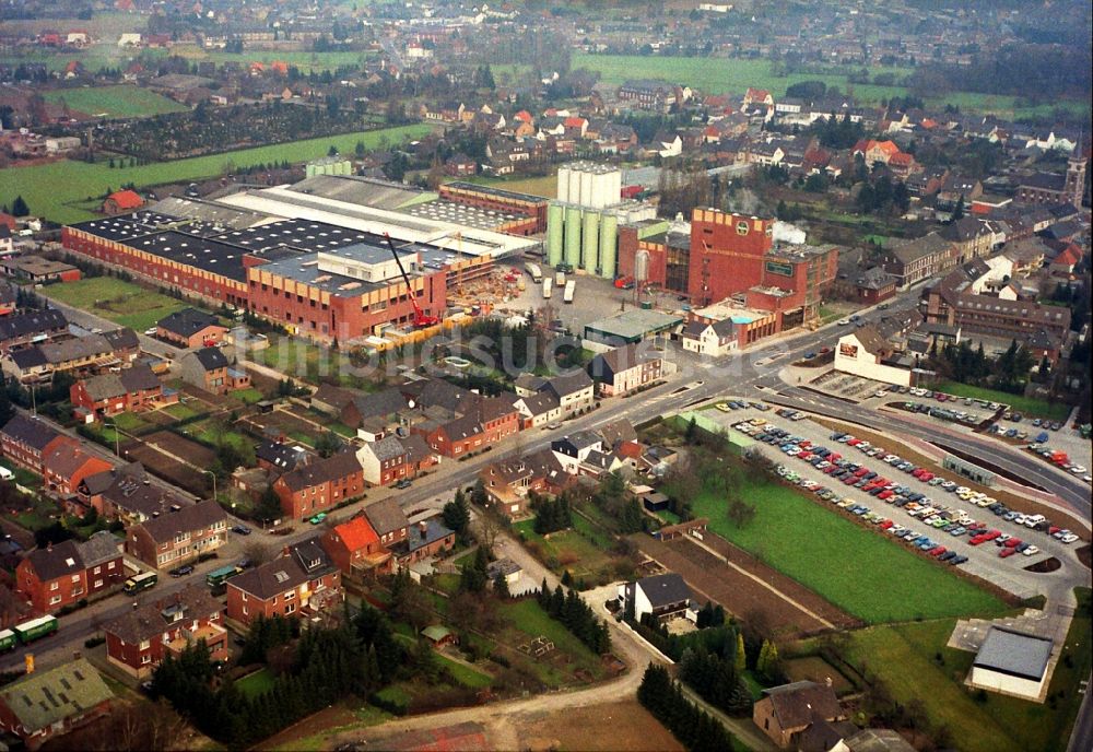 Luftbild Issum - Bierbrauerei- Werksgelände der Brauerei Diebels GmbH & Co. KG in Issum im Bundesland Nordrhein-Westfalen