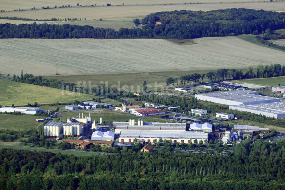 Wernigerode von oben - Bierbrauerei- Werksgelände der Hasseröder Brauerei GmbH in Wernigerode im Bundesland Sachsen-Anhalt, Deutschland