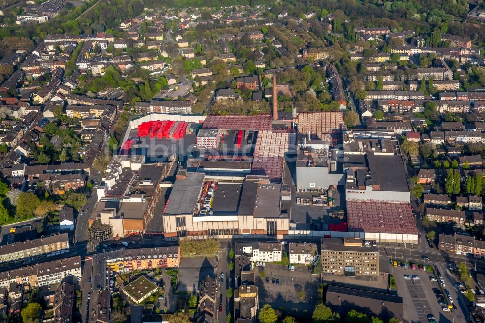 Luftbild Duisburg - Bierbrauerei- Werksgelände der König-Brauerei GmbH in Duisburg im Bundesland Nordrhein-Westfalen, Deutschland