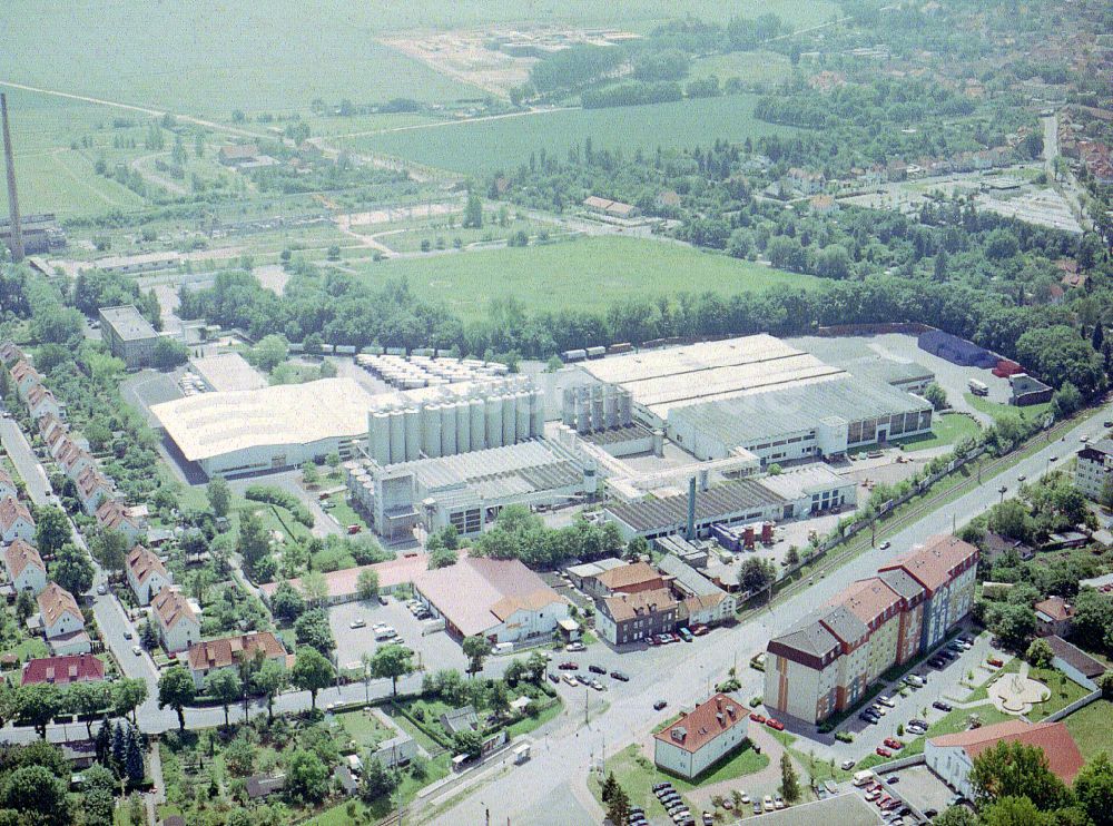 Gotha von oben - Bierbrauerei- Werksgelände der Paulaner Brauerei in Gotha im Bundesland Thüringen, Deutschland