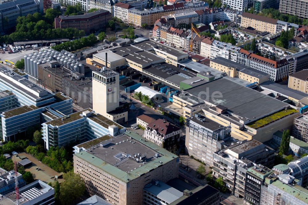 München von oben - Bierbrauerei- Werksgelände der Spaten-Brauerei im Stadtteil Maxvorstadt in München im Bundesland Bayern, Deutschland