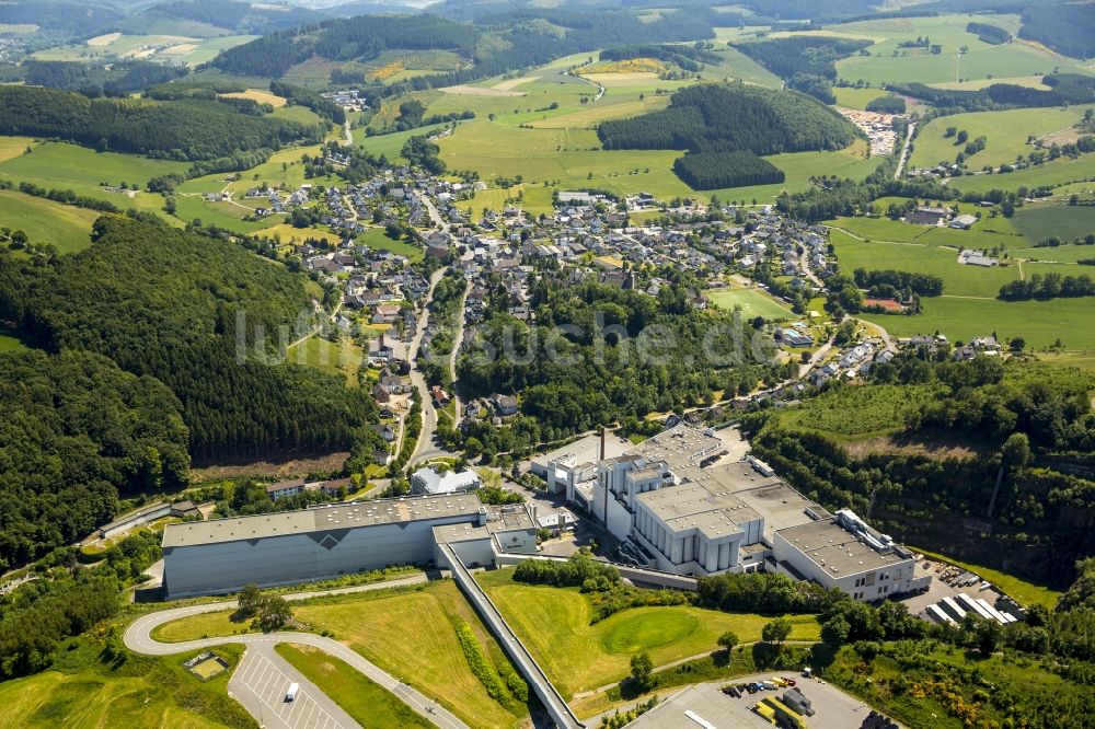 Luftbild Meschede - Bierbrauerei- Werksgelände der Veltinsbrauerei in Meschede im Bundesland Nordrhein-Westfalen