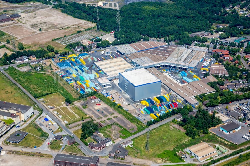 Duisburg aus der Vogelperspektive: Bierbrauerei- Werksgelände des Walsumer Brauhaus Urfels an der Römerstraße in Duisburg im Bundesland Nordrhein-Westfalen, Deutschland