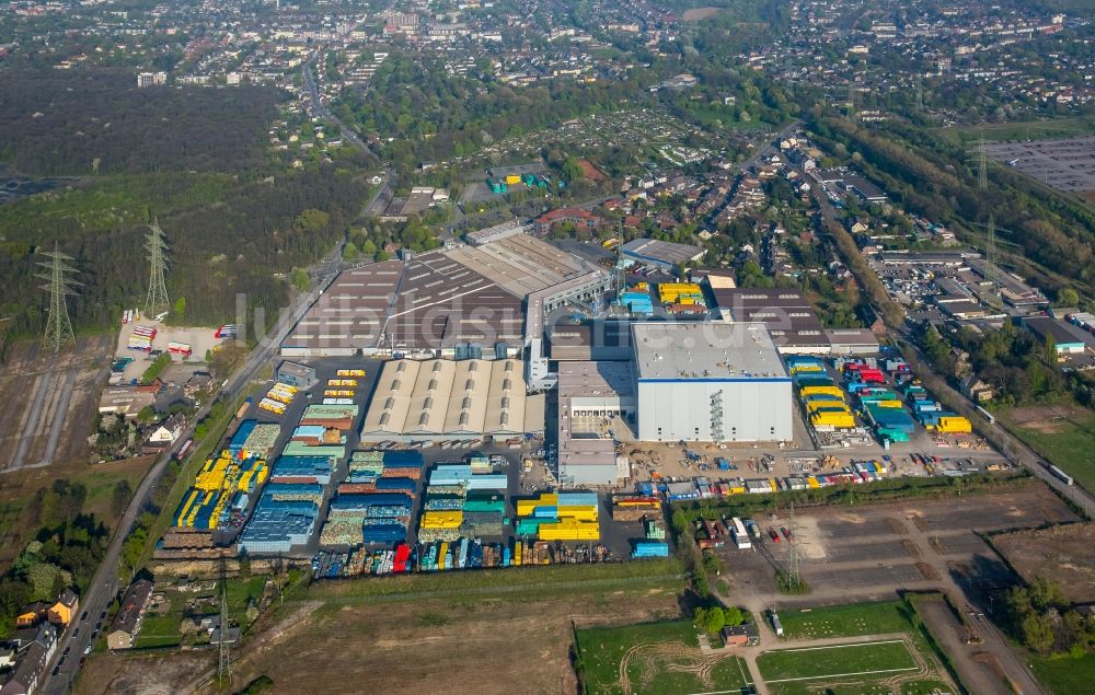 Luftbild Duisburg - Bierbrauerei- Werksgelände der Walsumer Brauhaus Urfels an der Römerstraße im Ortsteil Walsum in Duisburg im Bundesland Nordrhein-Westfalen